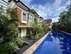 Lornie Road (D11), Terrace #457598461